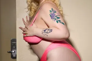 NEW PICS 😮‍💨 BACK IN TACOMA 💋😏 INCALL AND OUTCALL!!! 😏!!!HIGHLY REVIEWED!!! THICK TATTED BLONDE BOMBSHELL 🥰😮‍💨 !!!! INCALL/OUTCALL ❤‍🔥 BBW/PAWG 😍😝 - Image 1