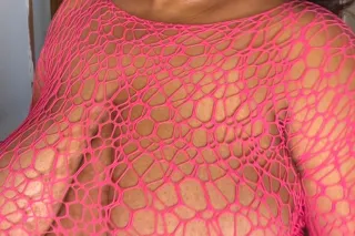 Your 6'4" Fantasy 🦋 - Image 3