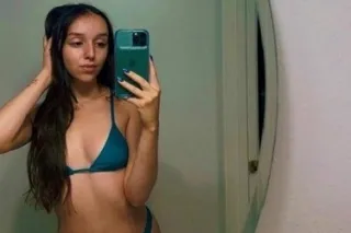 Hey daddy come see me baby.I'm ready to have fun Let's have a good time😍 - Image 1