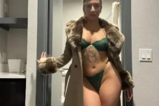 Slim & Curvy Sweet Italian Treat - Image 1