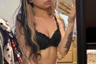 SPEND VALENTINE DAY WITH GENIE BABY HERE TO GRANT ALL WISHES 😘🩷 - Image 3