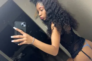 BACK IN TOWN 😻Pretty 🫦Tight 🤤 Wet 💋 Fun Size - Image 2