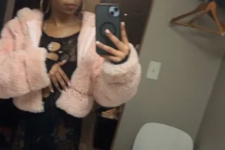 BACK IN TOWN 😻Pretty 🫦Tight 🤤 Wet 💋 Fun Size - Image 7